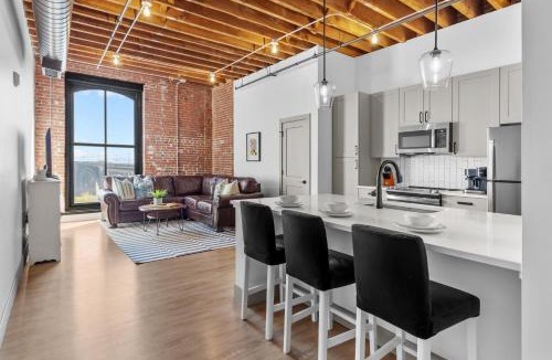 Downtown St. Louis Apartment | Brick & Bed, Riverfront Lofts, G 309