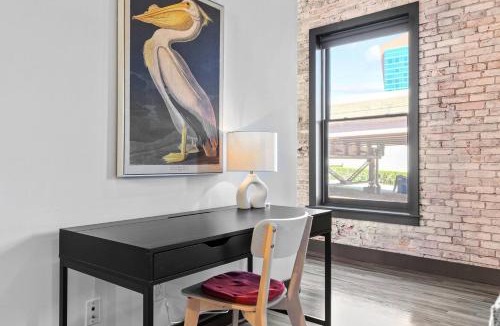 Downtown St. Louis Apartment | Brick & Bed Riverfront Lofts, PC 101