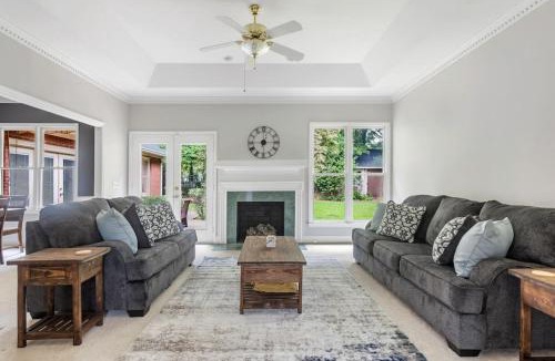 Lexington House | Brick Bliss on Broadreach