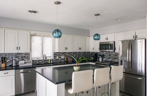 Manomet House | Brick home in Whitehorse Beach