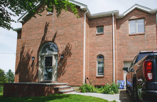 Manomet House | Brick home in Whitehorse Beach