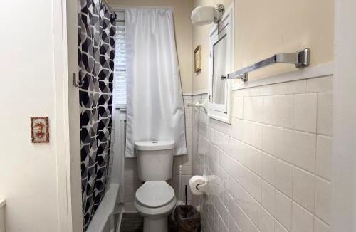Hamlet House | Brick House Retreat