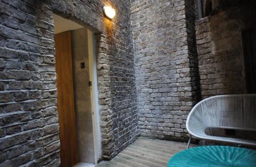 Spitalfields Apartment | Brick Lane Studios