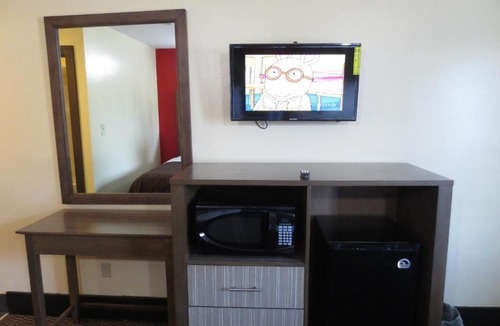 Brick Hotel | Brick Motor Inn