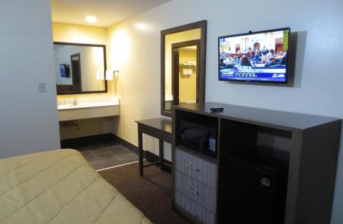 Brick Hotel | Brick Motor Inn