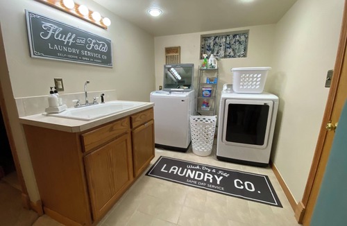 University District House | Brick University home just 2 blocks from the University!