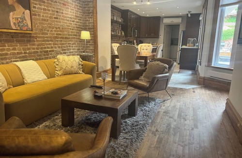 Ville-Marie Apartment | Brick Wall Beauty Stunning Terrace Spot