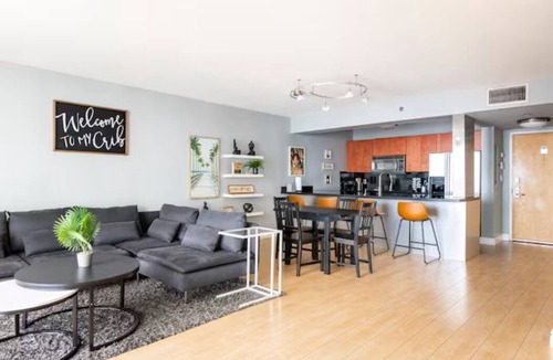 Brickell Apartment | Brickell Center w/City & Bay View + FREE Parking!