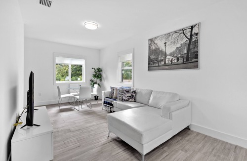 The Roads House | Brickell Marvelous Stunning Home /12 people ✔n