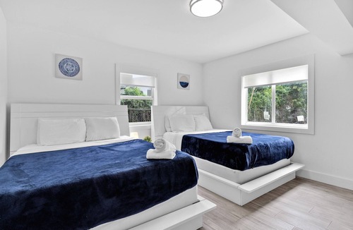 The Roads House | Brickell Marvelous Stunning Home /12 people ✔n