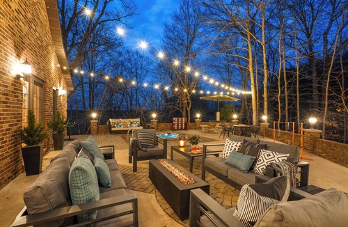 Laurelville House | Brickhouse | Hottub, Pets, HeatedPool, GameBarn, Secluded & More