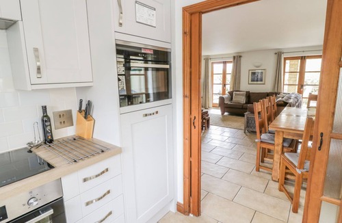 Cirencester Cottage | Bridge House