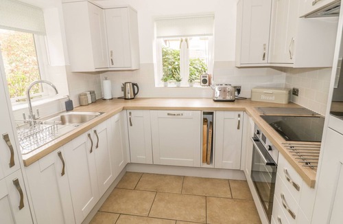 Cirencester Cottage | Bridge House