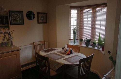 Loughor House | Bridge House