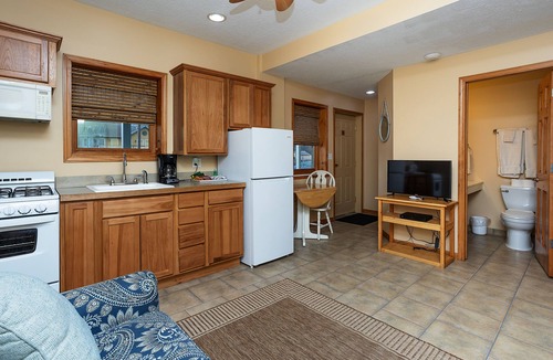 Michigan City Hotel | Bridge Inn