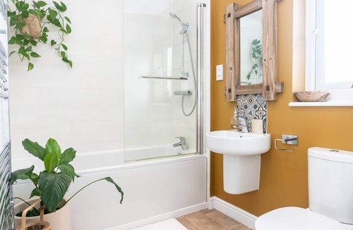 Hardwicke House | Bridge Keepers House