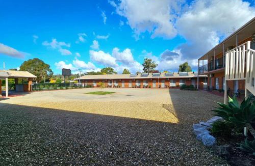 Tocumwal Hotel | Bridge Motor Inn Tocumwal