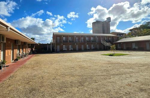 Tocumwal Hotel | Bridge Motor Inn Tocumwal