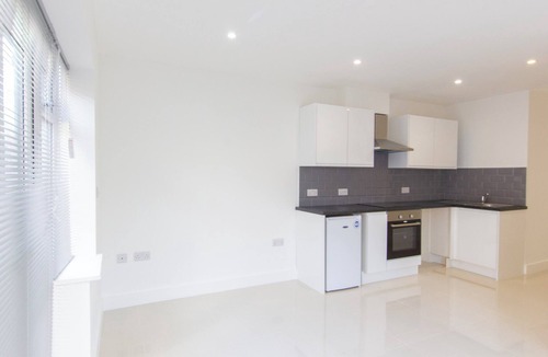 Southampton House | Bridge Road - Room 1