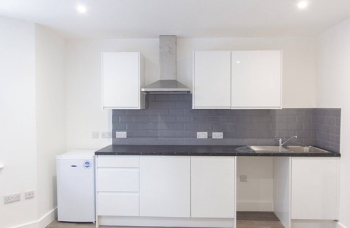 Southampton House | Bridge Road - Room 1b