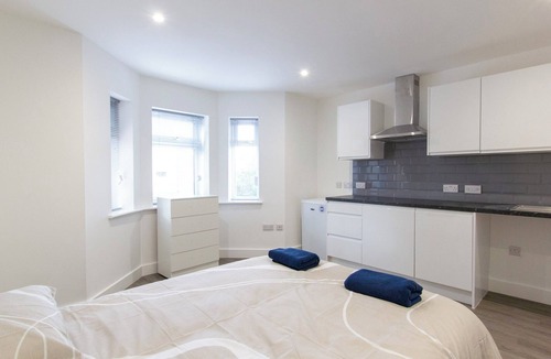 Southampton House | Bridge Road - Room 1b