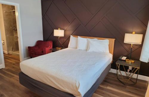 Baker City Hotel | Bridge Street Inn