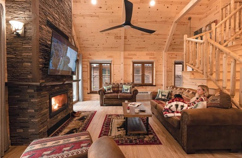 Long Lake Cabin | Bridge View - a waterfront Chalet