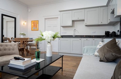 Annan Apartment | Bridge View