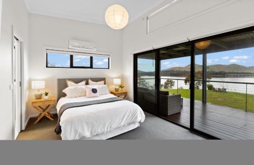 Bonnie Doon House | Bridge Water Views