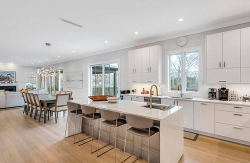 Bridgehampton House | Bridgehampton private home, spacious modern design with pool, media & game.