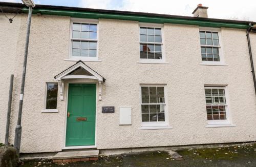 Howey House | Bridgend Cottages