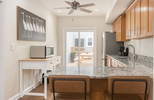 Bridgeport House | Bridgeport Basecamp Comfy Peaceful Sleeps 10+
