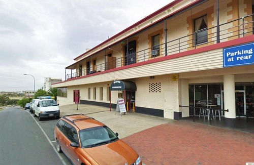 Murray Bridge Hotel | Bridgeport Hotel