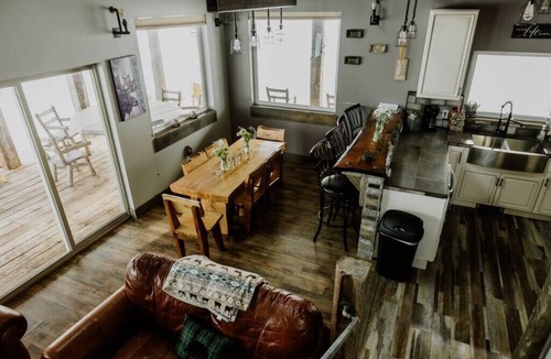 Bozeman Cabin | Bridger View Cabin/Fire Pit & Mountain Views