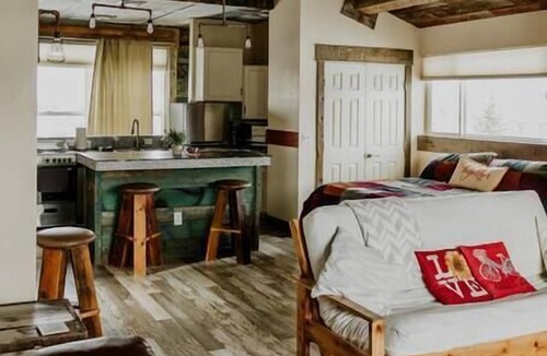 Bozeman House | Bridger View - Studio