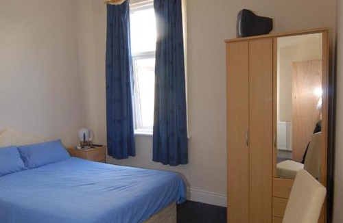 North Shore House | Bridges Guesthouse