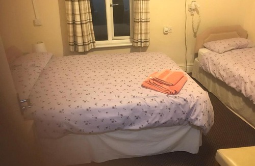 North Shore House | Bridges Guesthouse