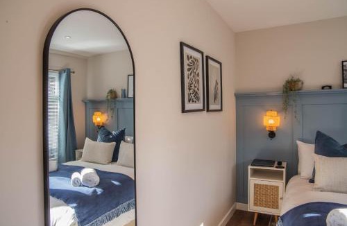 Coalbrookdale House | Bridgeside Rooms