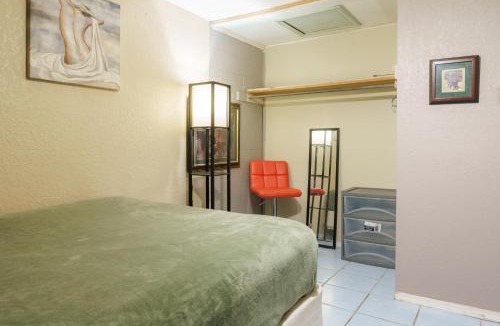 Northeast El Paso House | Bridgetown suites