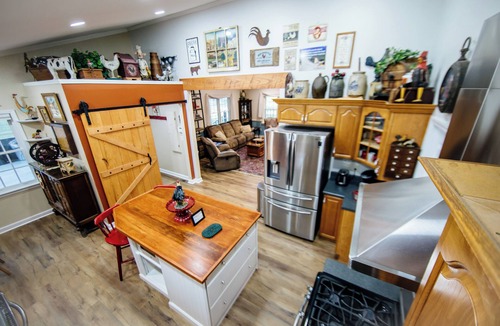 Greeneville House | Bridgeview Bend - Charming 3-bedroom house with spacious yard and seasonal creek