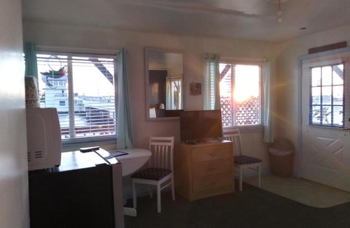 Matlacha Hotel | Bridgewater Inn