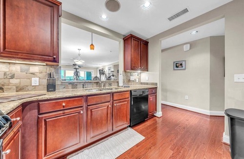 Westlake Corner Condo | Bridgewater Pointe