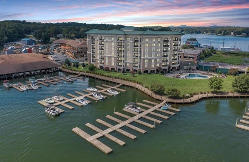 Westlake Corner Condo | Bridgewater Pointe