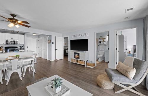 Kimberling City Apartment | Bridgewater Retreat Near SDC - Step-Free Access!