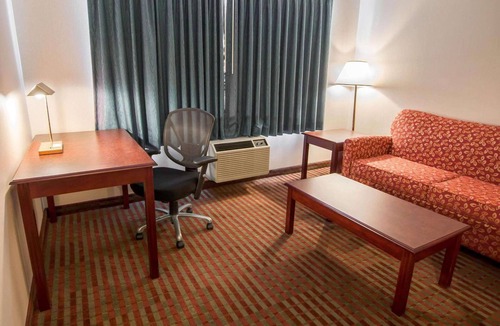 Sublimity Hotel | Bridgeway Inn & Suites Sublimity