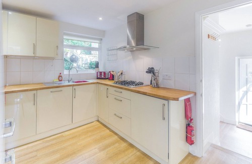 Arundel Cottage | Bridles 20 Park Place