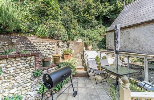 Arundel Cottage | Bridles 20 Park Place