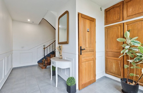 Tournan-en-Brie Apartment | Brie Lodge - Centre de Tournan