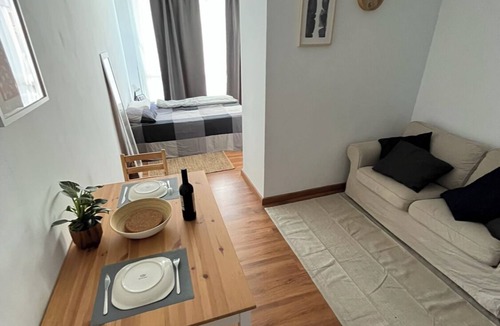 L'Hospitalet de Llobregat Apartment | Bright loft with elevator "15 minutes from downtown" (excellent location)