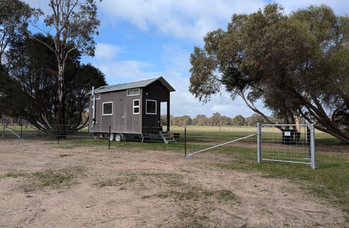 Dadswells Bridge House | Briggs' Bluff View at Grampians' Edge by Tiny Away